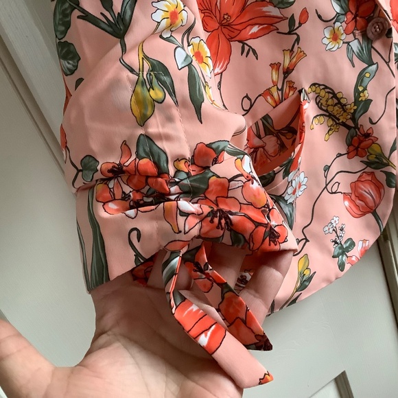 Susan Graver Printed Blazer with Ruched Sleeves Peach Floral SZ 12 - Picture 6 of 16